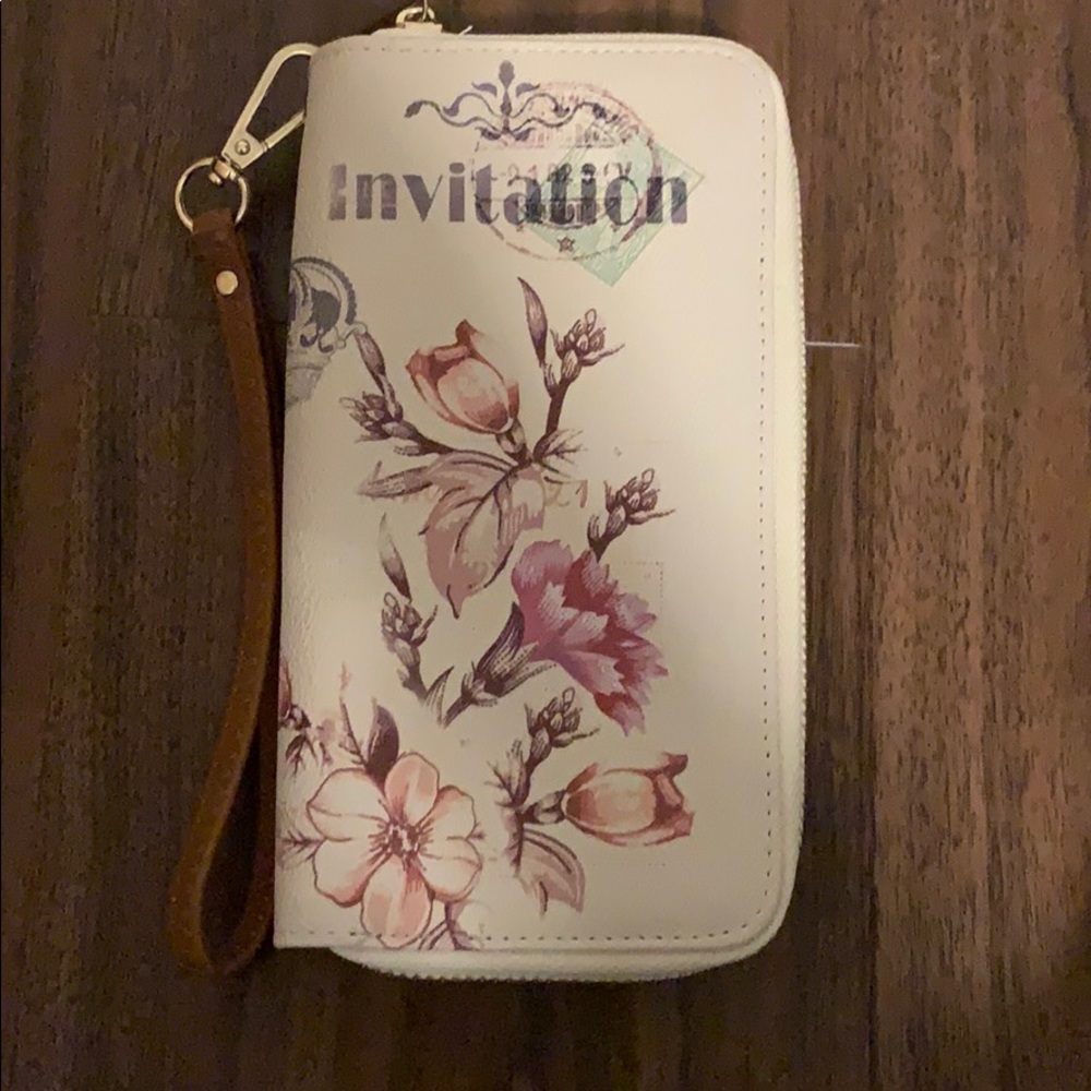 Wallet - Picture 2 of 3